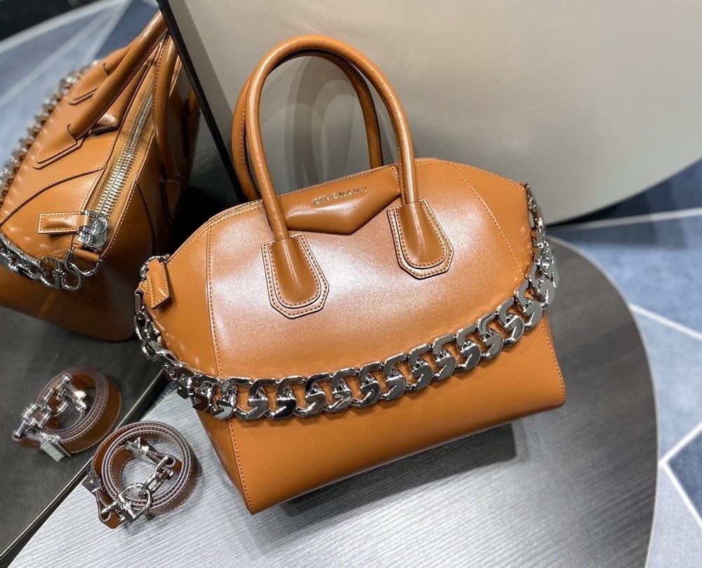 Givenchy Mini Antigona Sport Bag Caramel Brown For Women, Women's Handbags, Shoulder Bags 8.7in/22cm GVC