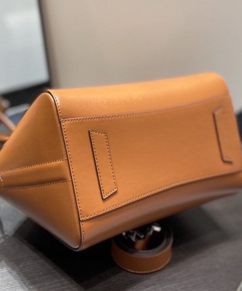 Givenchy Mini Antigona Sport Bag Caramel Brown For Women, Women's Handbags, Shoulder Bags 8.7in/22cm GVC