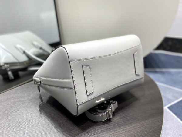 Givenchy Mini Antigona Sport Bag Ivory For Women, Women's Handbags, Shoulder Bags 8.7in/22cm GVC