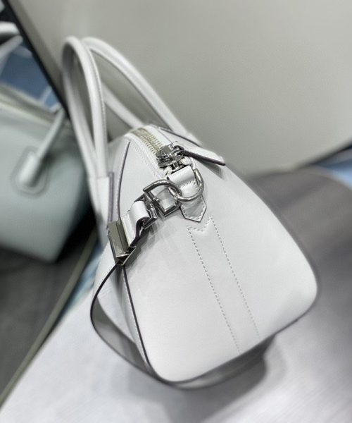 Givenchy Mini Antigona Sport Bag Ivory For Women, Women's Handbags, Shoulder Bags 8.7in/22cm GVC