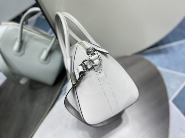 Givenchy Mini Antigona Sport Bag Ivory For Women, Women's Handbags, Shoulder Bags 8.7in/22cm GVC