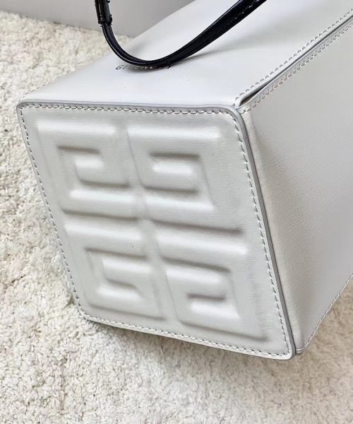 Givenchy Mini Cut Out Bucket Bag Ivory For Women, Women's Handbags, Shoulder Bags 6.3in/16cm GVC BB50NRB1GV-105