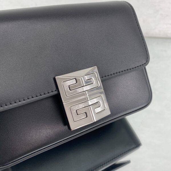 Givenchy Small 4G Bag Black For Women, Women's Handbags, Shoulder Bags 6.5in/16.5cm GVC BB50HDB15S-001