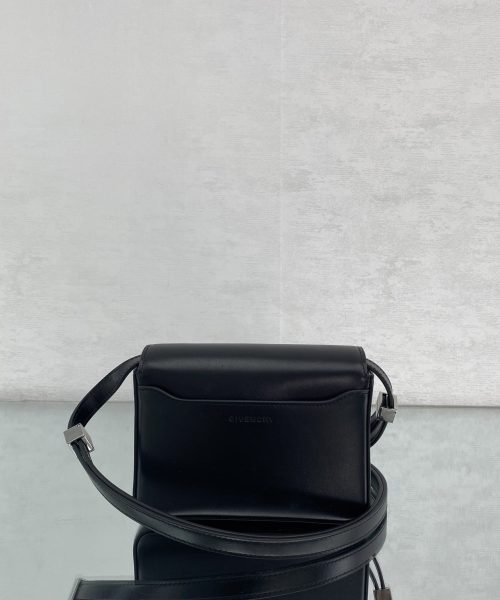 Givenchy Small 4G Bag Black For Women, Women's Handbags, Shoulder Bags 6.5in/16.5cm GVC BB50HDB15S-001