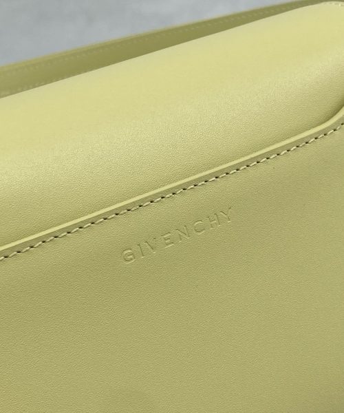Givenchy Small 4G Bag Green For Women, Women's Handbags, Shoulder Bags 6.5in/16.5cm GVC