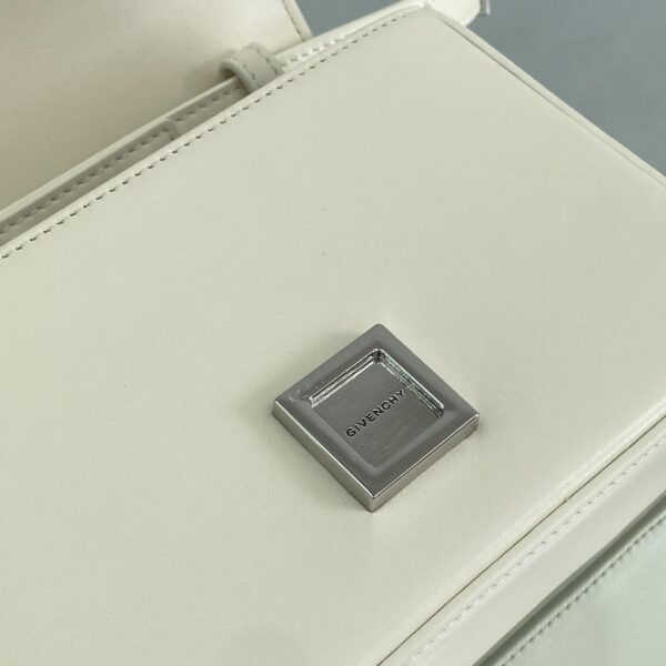 Givenchy Small 4G Bag Ivory For Women, Women's Handbags, Shoulder Bags 6.5in/16.5cm GVC