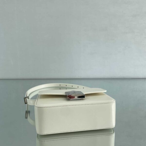 Givenchy Small 4G Bag Ivory For Women, Women's Handbags, Shoulder Bags 6.5in/16.5cm GVC
