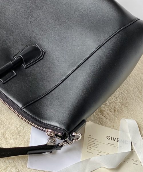Givenchy Small Antigona Sport Bag Black For Women, Women's Handbags, Shoulder Bags 13in/33cm GVC