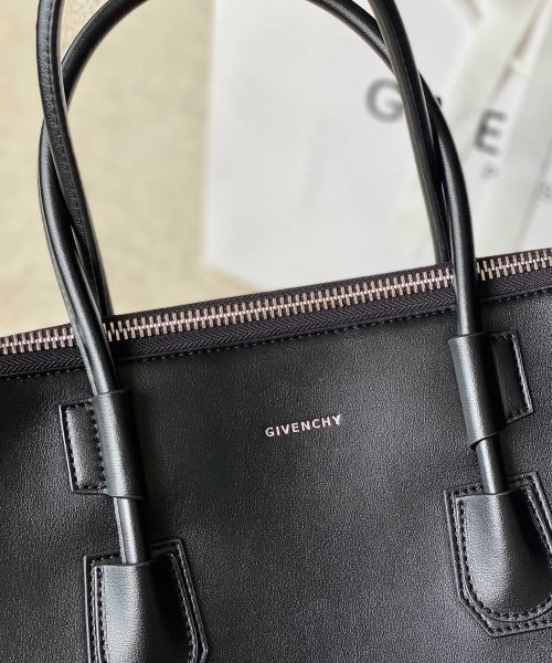 Givenchy Small Antigona Sport Bag Black For Women, Women's Handbags, Shoulder Bags 13in/33cm GVC