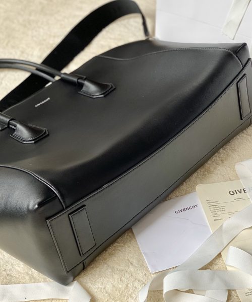 Givenchy Small Antigona Sport Bag Black For Women, Women's Handbags, Shoulder Bags 13in/33cm GVC