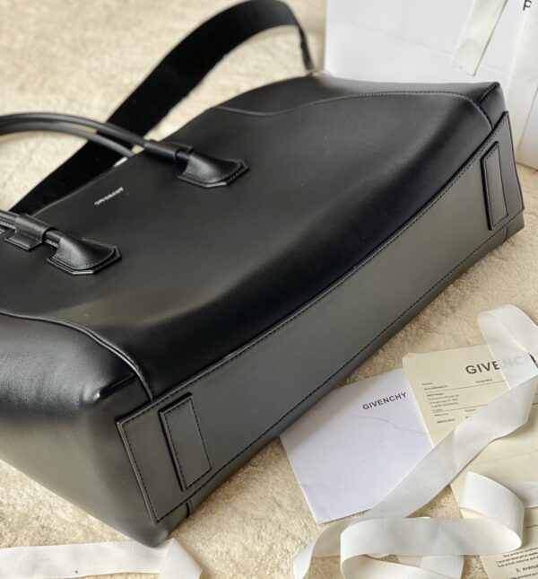 Givenchy Small Antigona Sport Bag Black For Women, Women's Handbags, Shoulder Bags 13in/33cm GVC