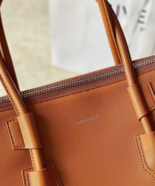 Givenchy Small Antigona Sport Bag Pumpkin For Women, Women's Handbags, Shoulder Bags 13in/33cm GVC BB50MZB1A4-802