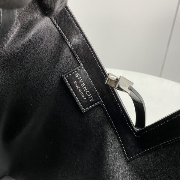 Givenchy Small Cut Out Bag Black For Women, Women's Handbags, Shoulder Bags 10.6in/27cm GVC