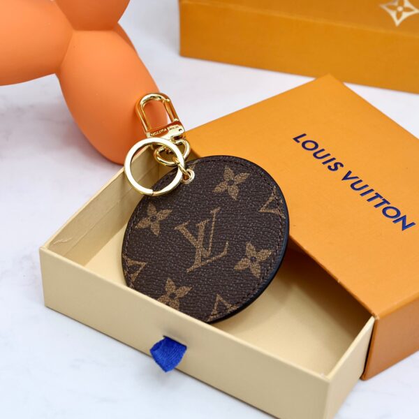 GJ02 – Key holder and bag charm