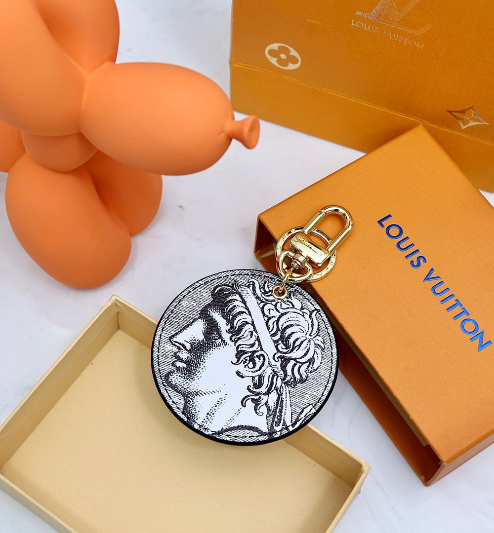 GJ02 – Key holder and bag charm