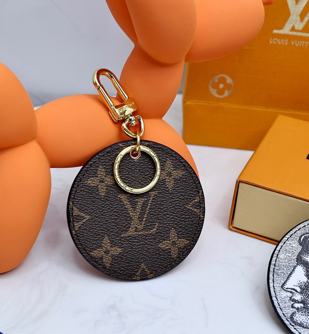 GJ02 – Key holder and bag charm