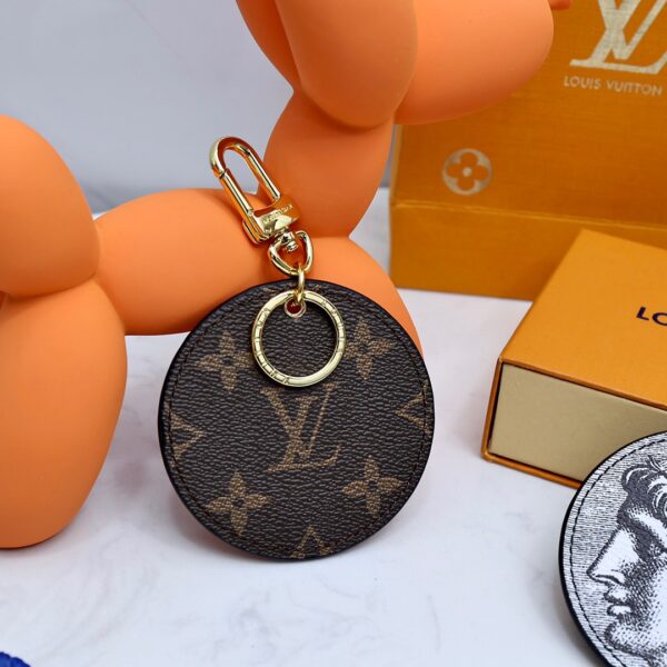 GJ02 – Key holder and bag charm