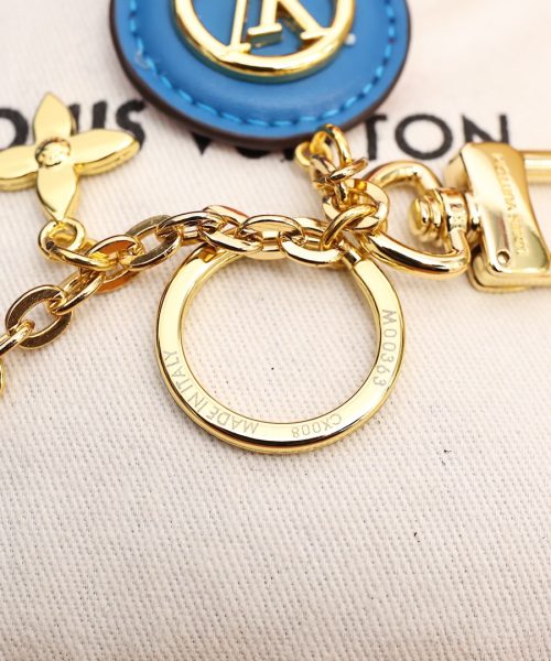 GJ04 – Key holder and bag charm