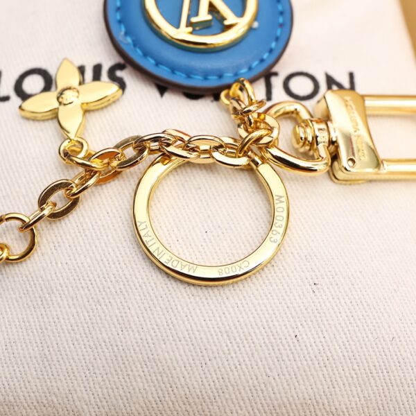 GJ04 – Key holder and bag charm