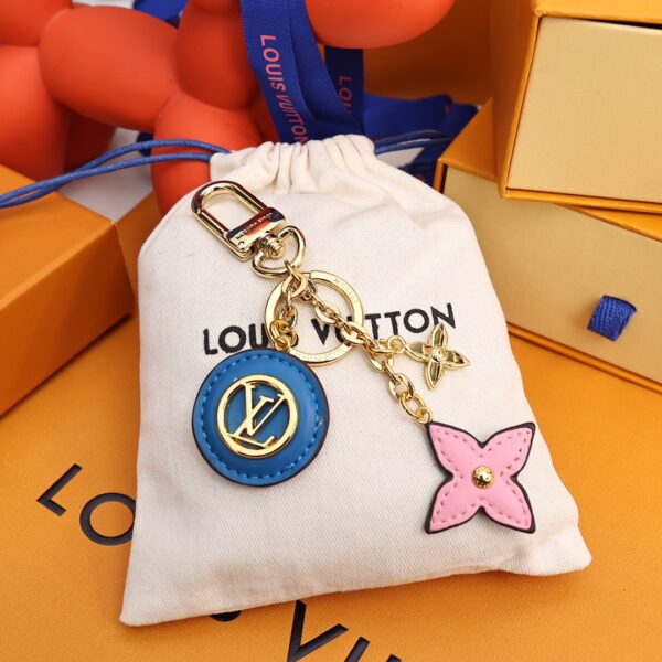 GJ04 – Key holder and bag charm