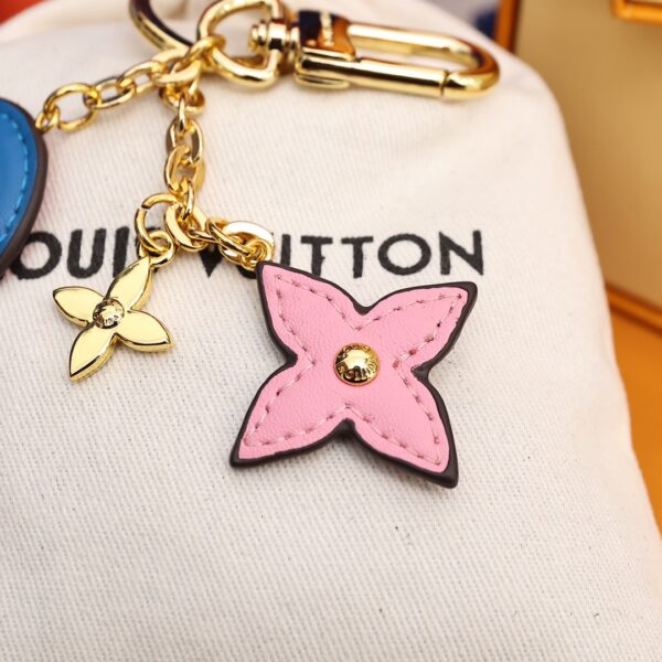 GJ04 – Key holder and bag charm