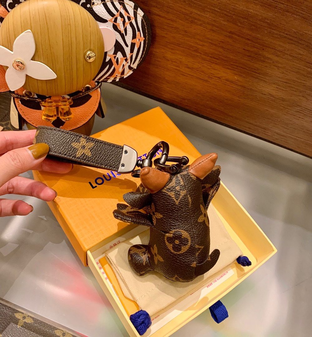 GJ05 – Key holder and bag charm