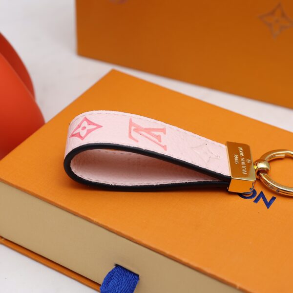 GJ08 – Key holder and bag charm