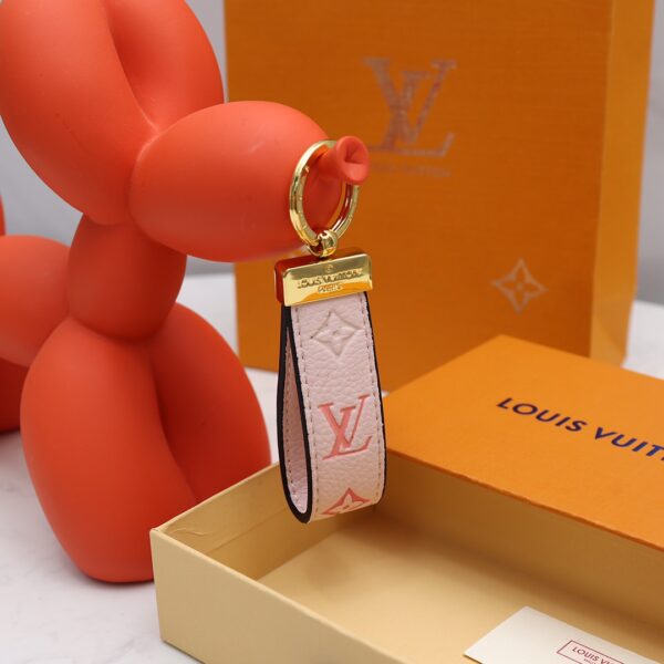 GJ08 – Key holder and bag charm