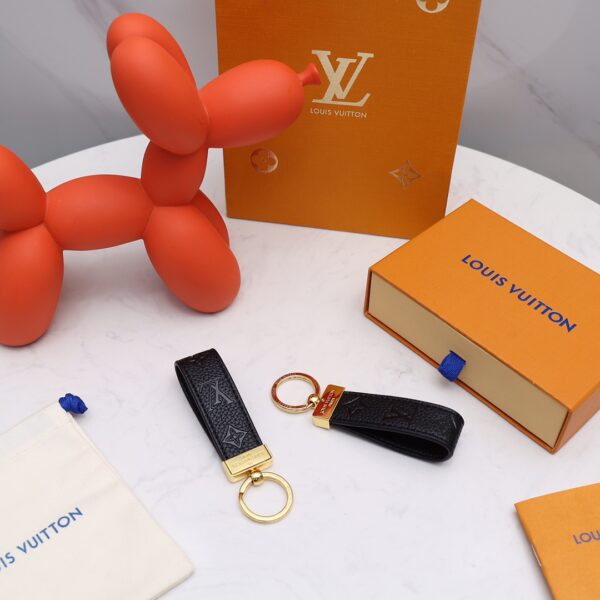 GJ08 – Key holder and bag charm
