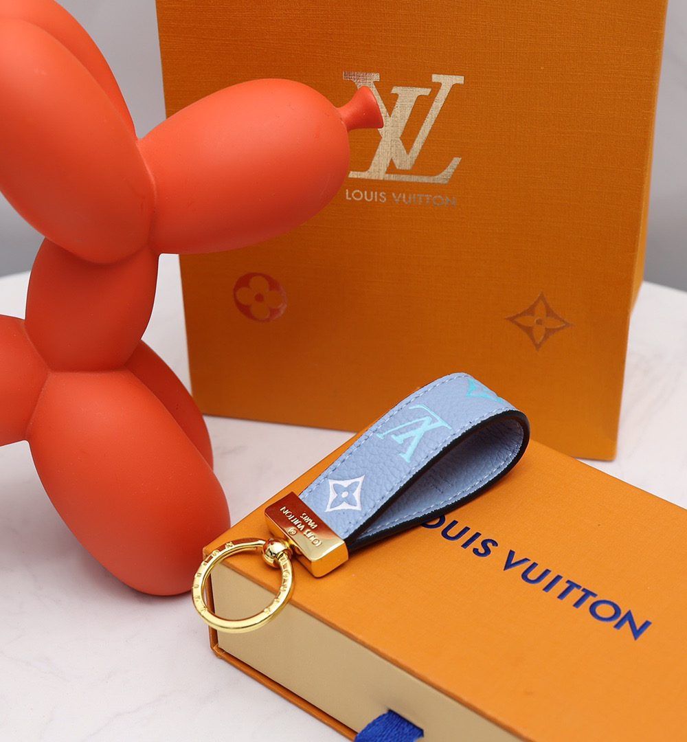 GJ08 – Key holder and bag charm