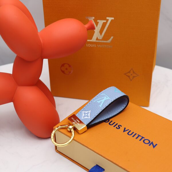 GJ08 – Key holder and bag charm