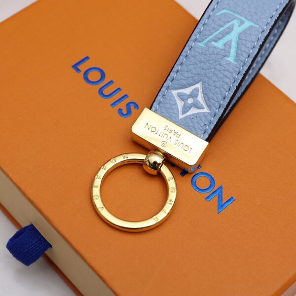 GJ08 – Key holder and bag charm