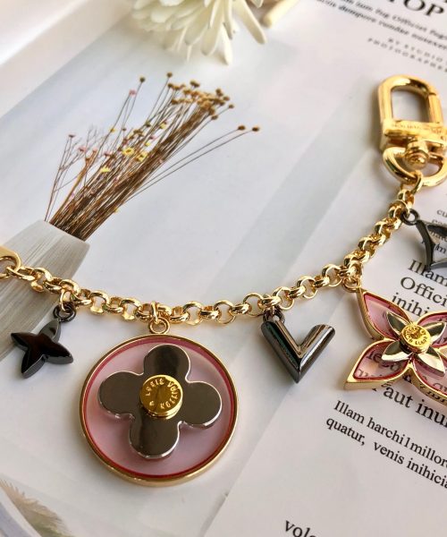 GJ10 – Key holder and bag charm