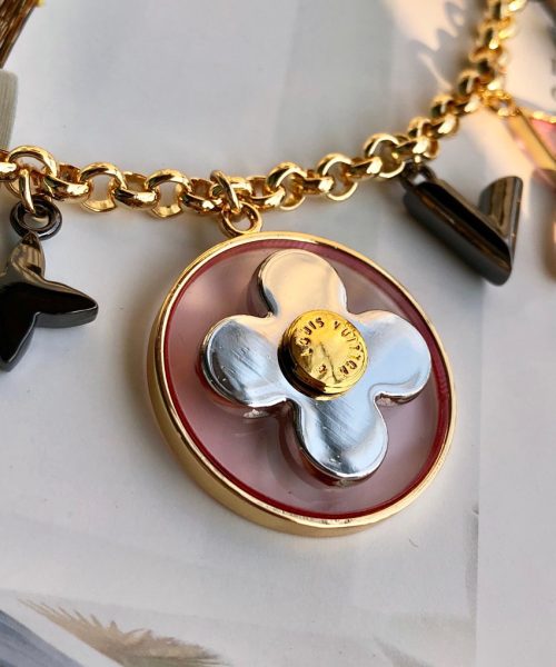 GJ10 – Key holder and bag charm