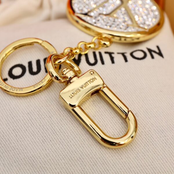 GJ12 – Key holder and bag charm