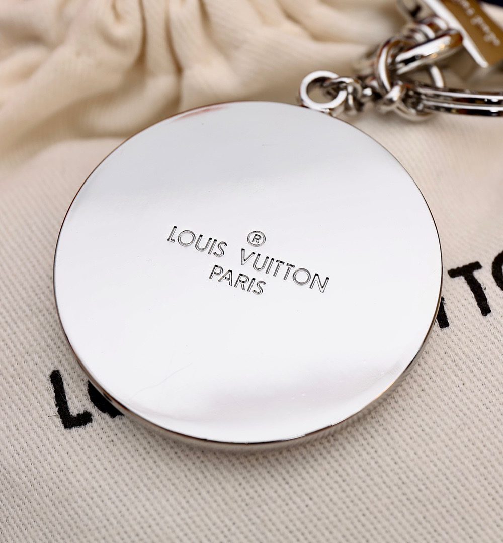 GJ12 – Key holder and bag charm