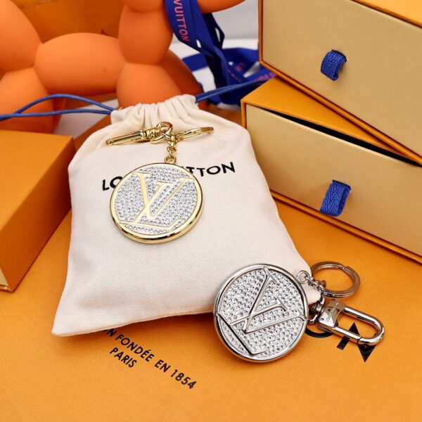 GJ12 – Key holder and bag charm