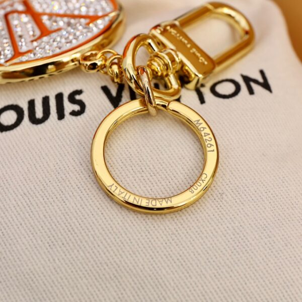GJ12 – Key holder and bag charm