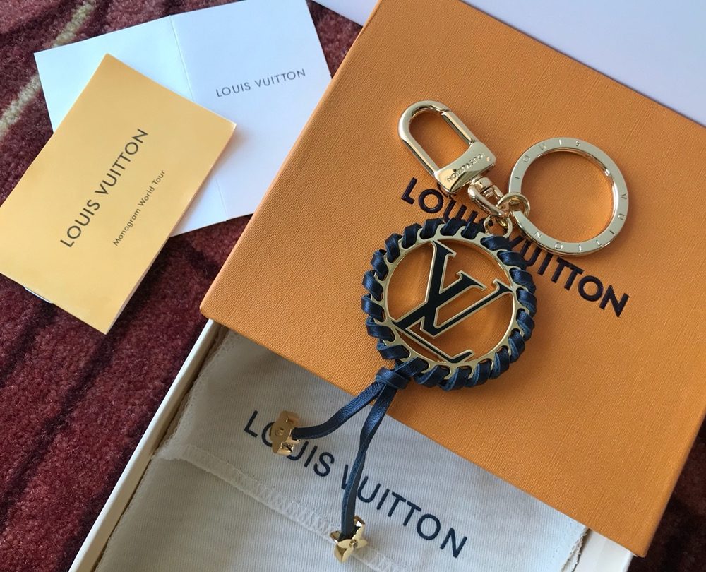 GJ13 – Key holder and bag charm