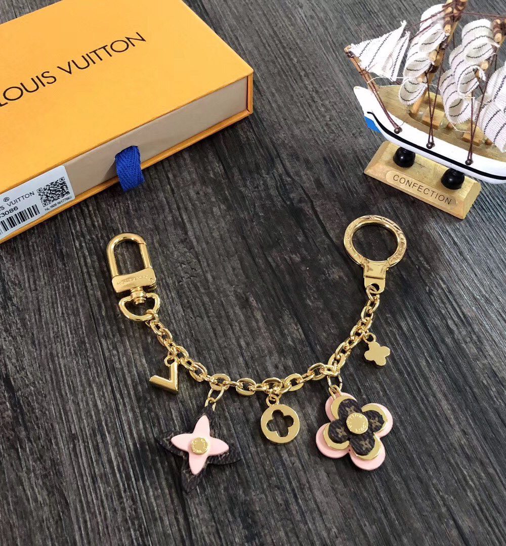 GJ14 – Key holder and bag charm