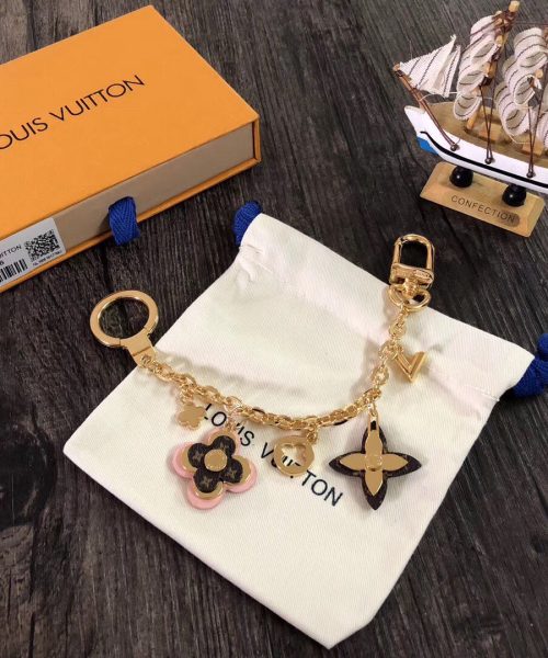 GJ14 – Key holder and bag charm
