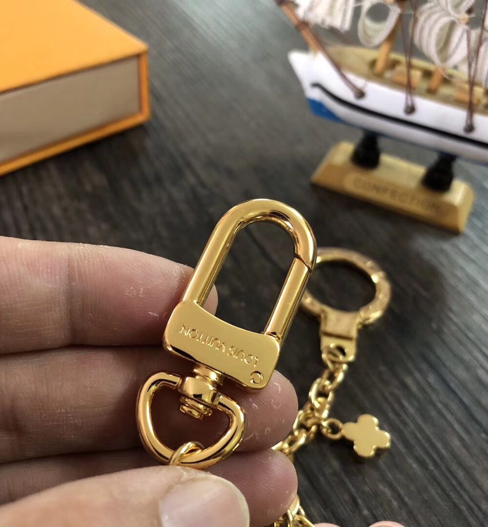 GJ14 – Key holder and bag charm