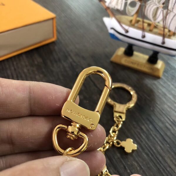 GJ14 – Key holder and bag charm