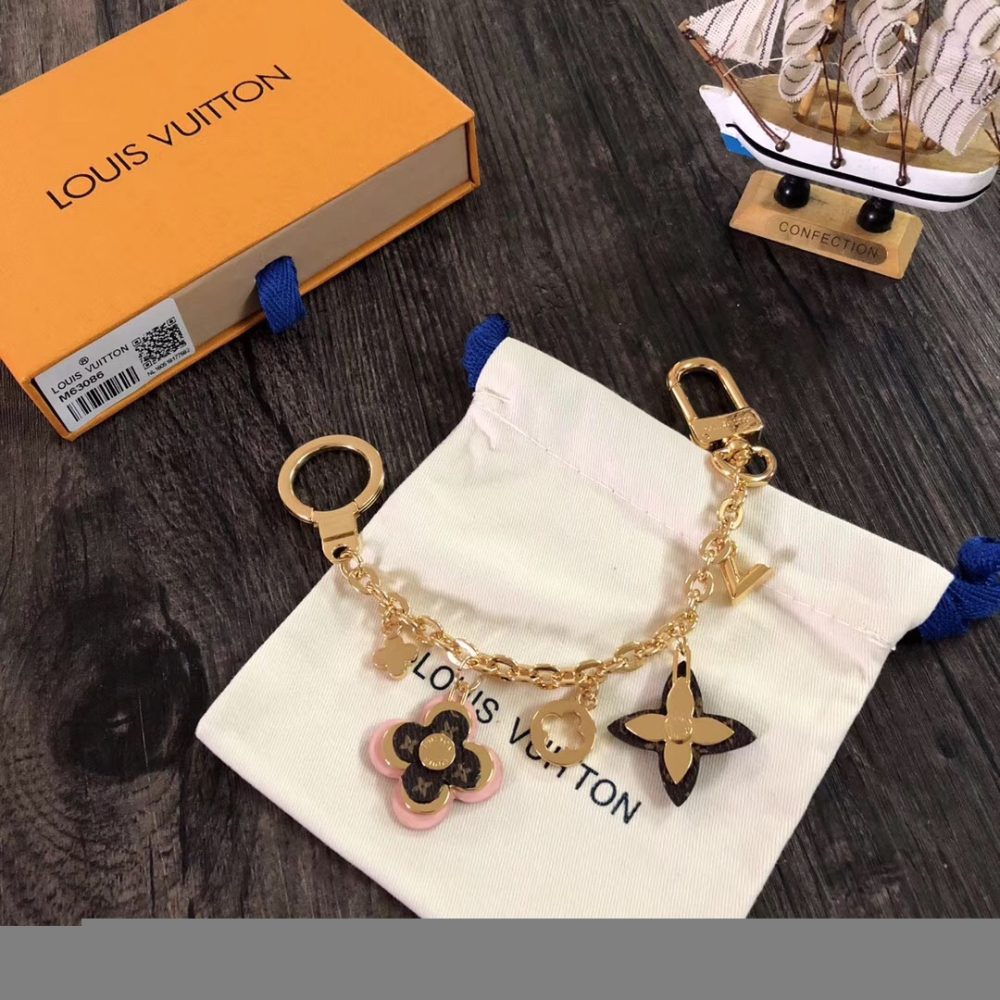 GJ14 – Key holder and bag charm - Image 2