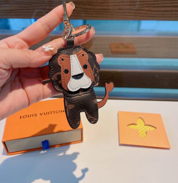 GJ15 – Key holder and bag charm