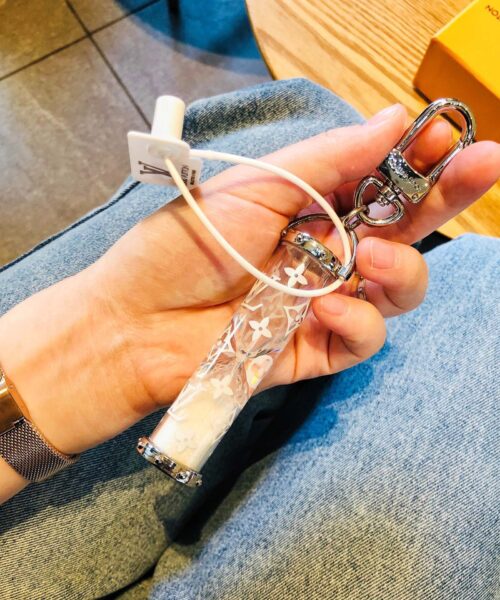 GJ16 – Key holder and bag charm
