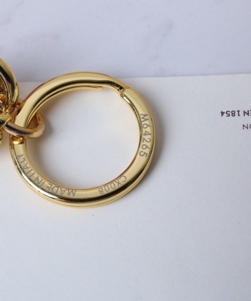 GJ18 – Key holder and bag charm