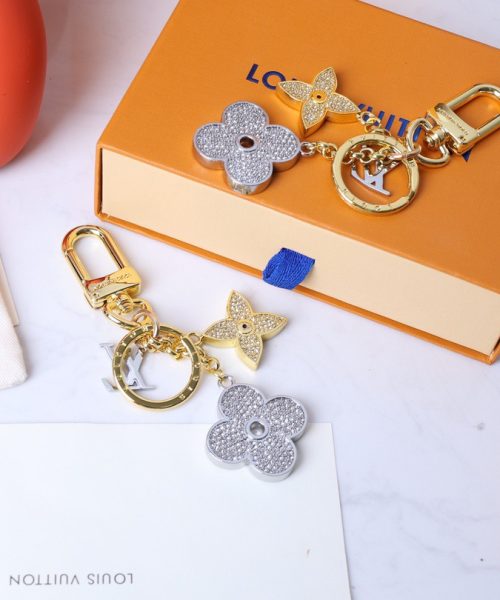 GJ18 – Key holder and bag charm