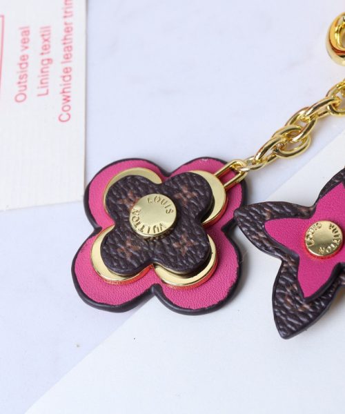 GJ19 – Key holder and bag charm