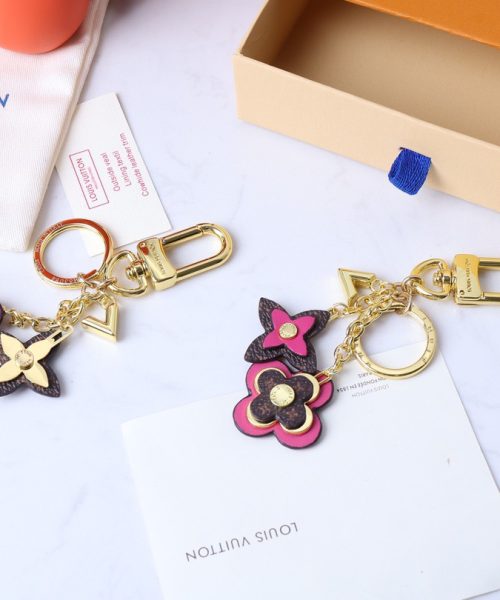 GJ19 – Key holder and bag charm